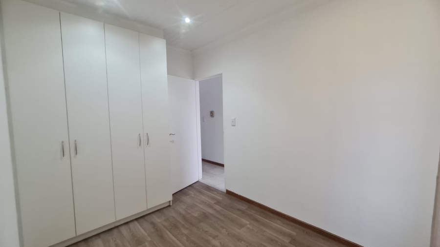 To Let 2 Bedroom Property for Rent in Hagley Western Cape